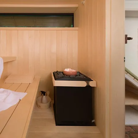 דירה House Artes With Free Hot Tub & Sauna *