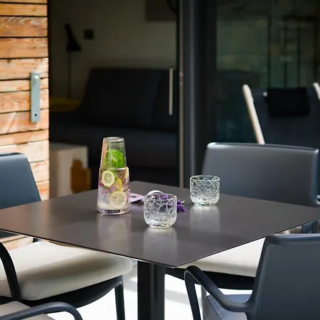 Apartment House Artes With Free Hot Tub & Sauna *