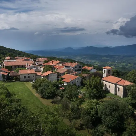 House Artes With Free Hot Tub & Sauna Apartment