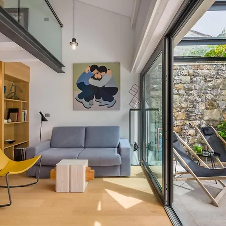 House Artes With Free Hot Tub & Sauna Branik