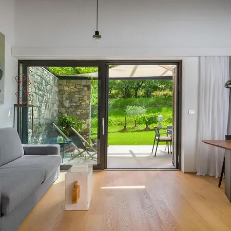 דירה House Artes With Free Hot Tub & Sauna *