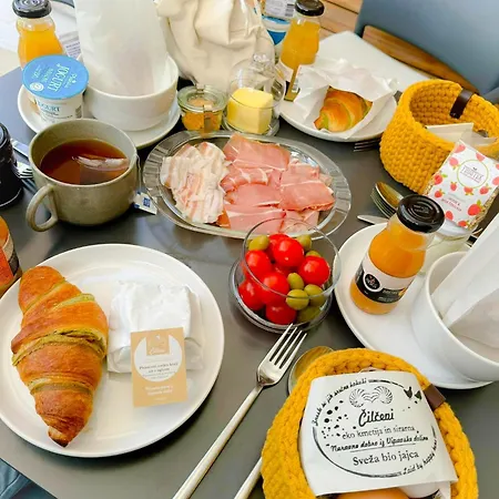 Apartment House Artes With Free Hot Tub & Sauna